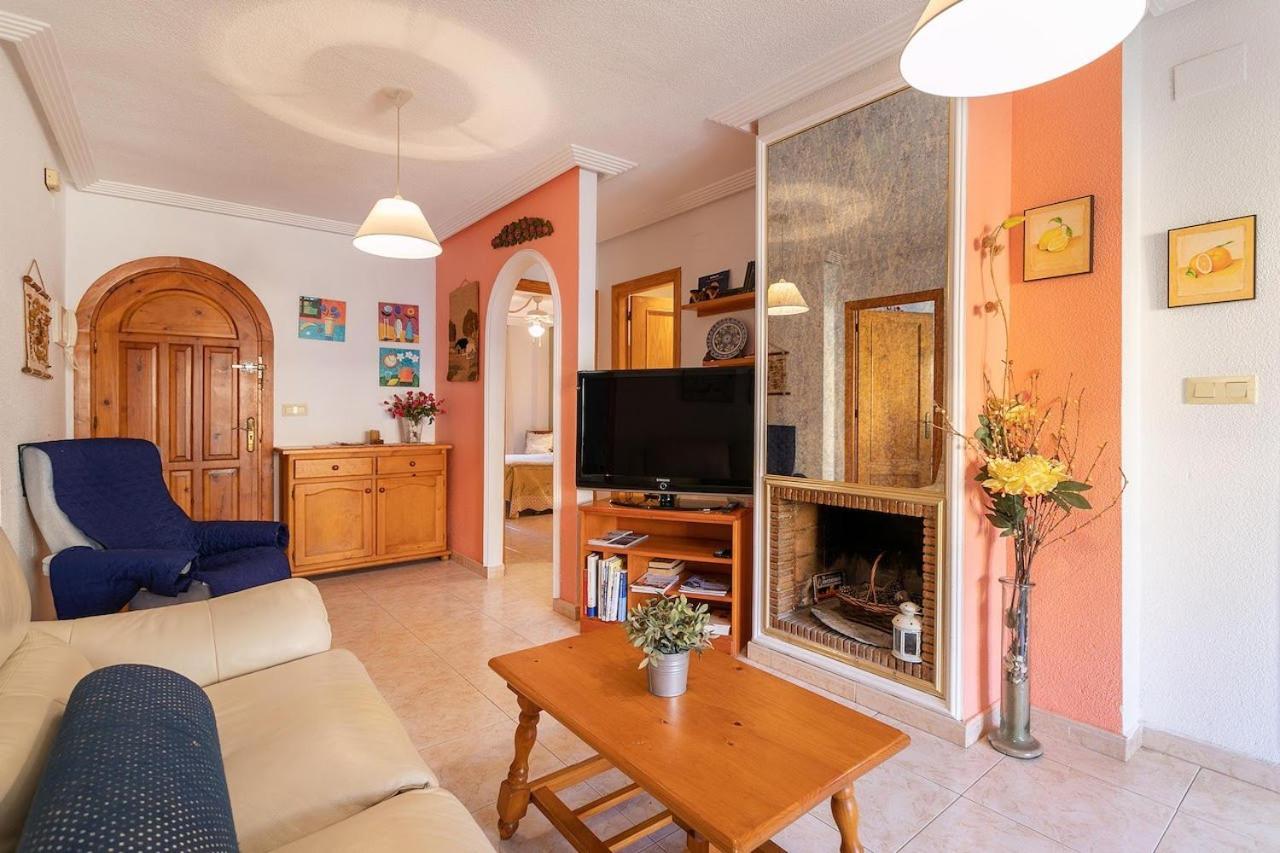 IDEAL para VERANO con PISCINA e INVIERNO con COCINA de LEÑA La Mata (Torrevieja) Exterior foto